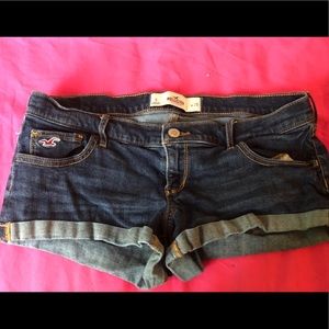 Hollister short shorts!